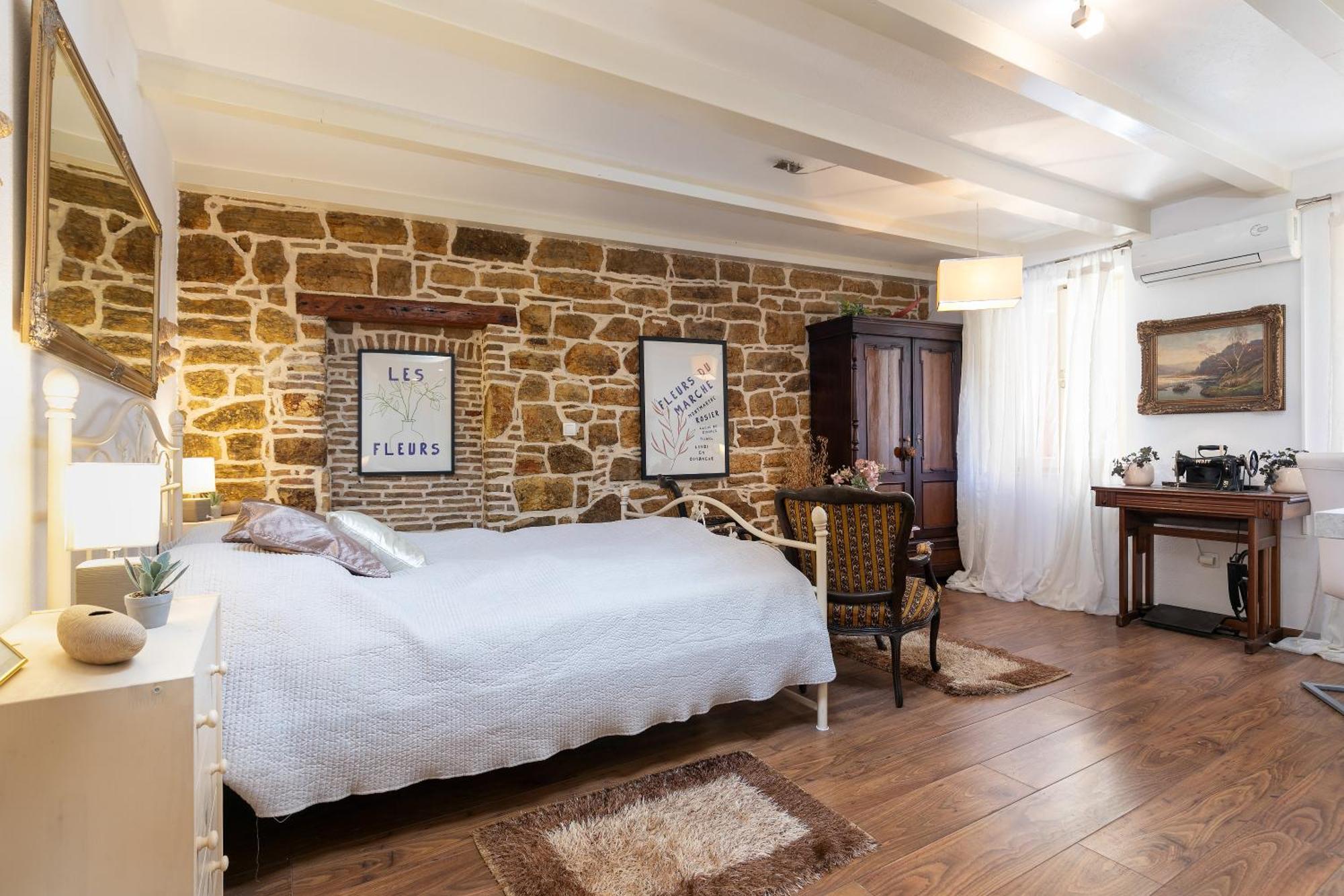Duplex Apartment Camelia In Charming Old Town Ровинь Экстерьер фото