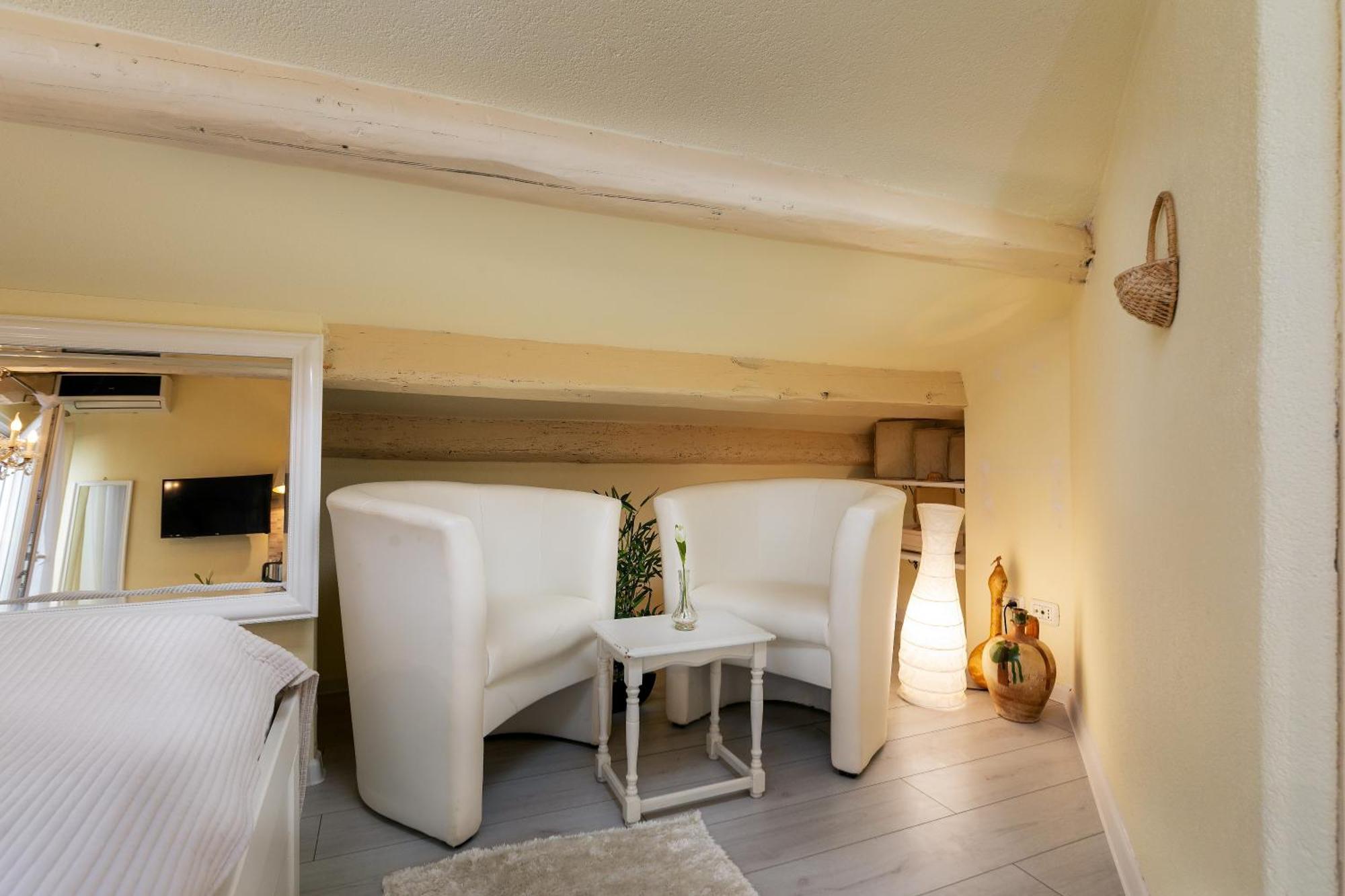 Duplex Apartment Camelia In Charming Old Town Ровинь Экстерьер фото