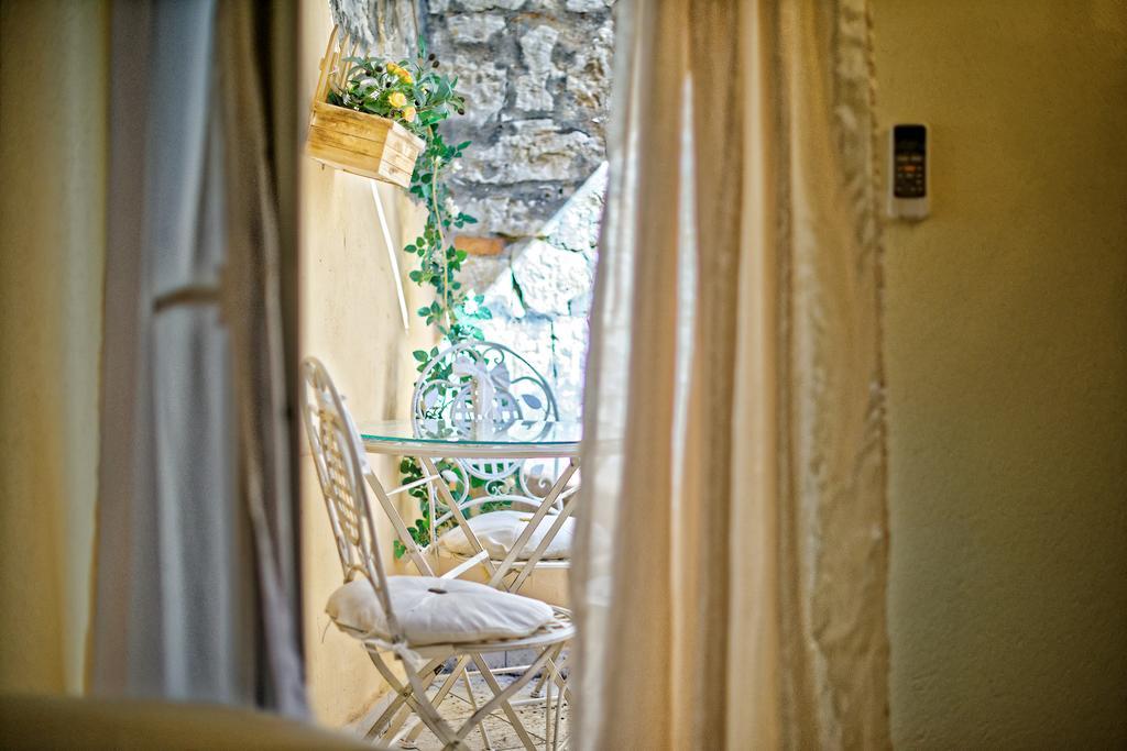 Duplex Apartment Camelia In Charming Old Town Ровинь Экстерьер фото
